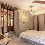 Maison En Pierres Au Coeur Du Village Medieval De בית נופש Villeneuve-dʼAveyron