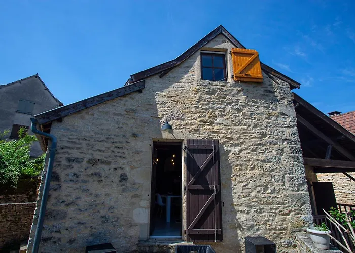 Maison En Pierres Au Coeur Du Village Medieval De * Villeneuve-dʼAveyron