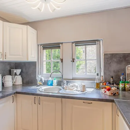 Maison En Pierres Au Coeur Du Village Médiéval De * Villeneuve-dʼAveyron