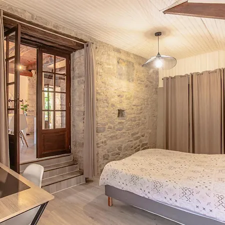 Maison En Pierres Au Coeur Du Village Médiéval De Casa vacanze Villeneuve-dʼAveyron