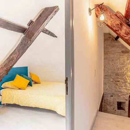 Casa vacanze Maison En Pierres Au Coeur Du Village Médiéval De *