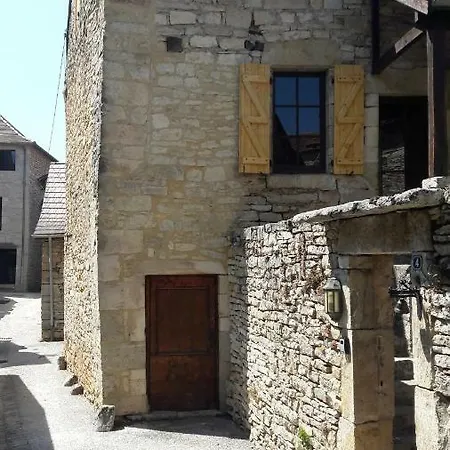 Casa vacanze Maison En Pierres Au Coeur Du Village Médiéval De *