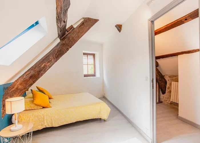 Maison En Pierres Au Coeur Du Village Médiéval De * Villeneuve-dʼAveyron